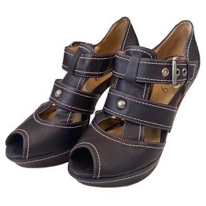 Boutique 9 Hazeline Peeptoe Platform Sandal